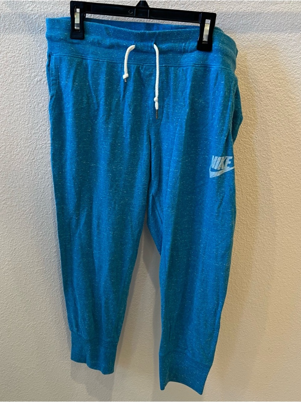 NIKE Gym Vintage Blue Capris